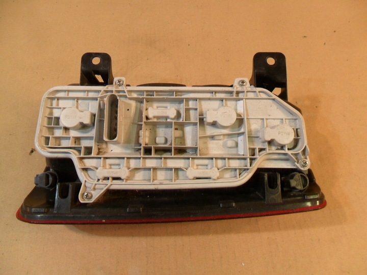 фото №11, Vw caddy iii 2k1.945.096 eu - лампа зад права