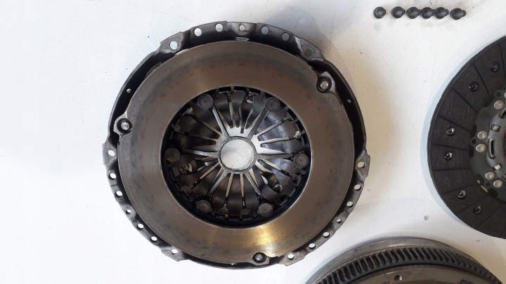 фото №8, Vw t6 комплектные сцепление 04l141025h 04l105266aj