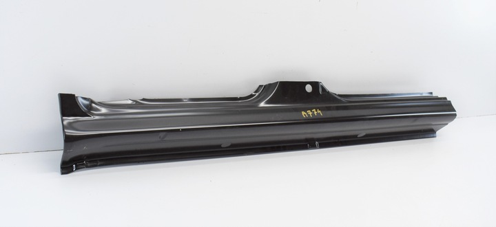 фото №3, Skoda octavia i 1u0 правые порог обшивка org новое