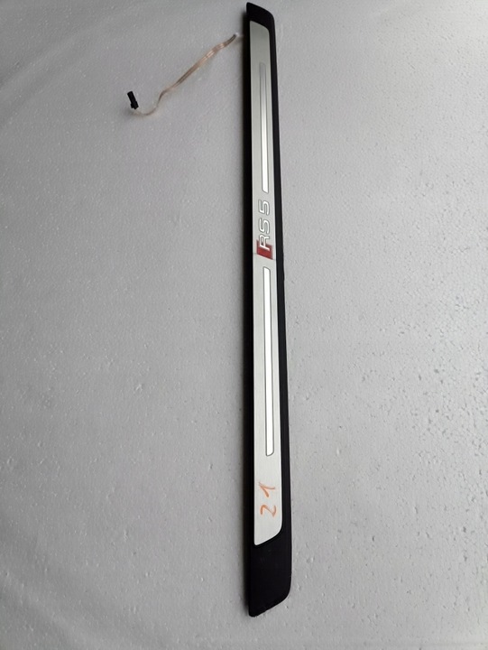 фото №1, Audi rs5 ii планка порогова права led 8w6947418b