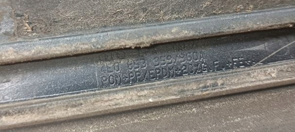 фото №11, Планка нижня двері лівий перед audi a8 d3 код ly7q atlasgrau 4e0853959