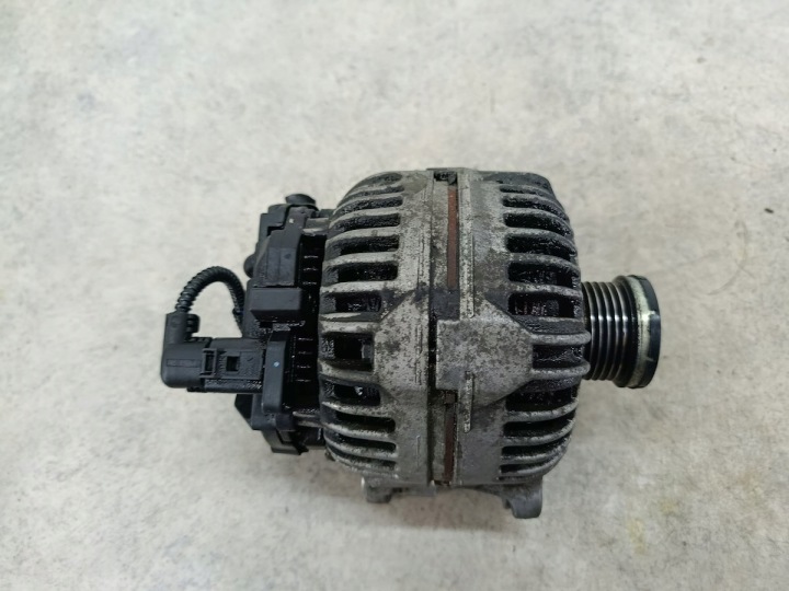 фото №6, Генератор skoda octavia ii fl 03c903023a 0124525093 1.4 tsi 122km