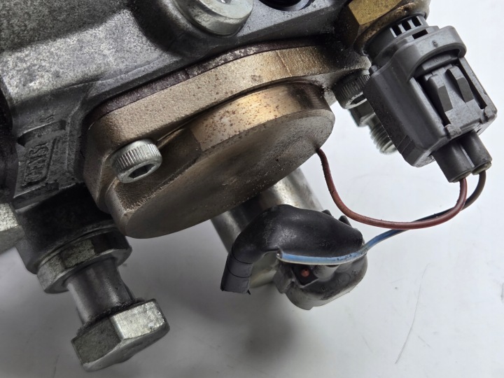 фото №11, Subaru outback v 14-19 насос топливная рейка 294000-2220 2.0d ee20z