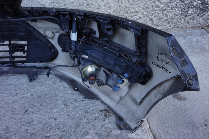 фото №8, Бампер переднее ford mondeo mk4 рестайлинг 10/14r led омыватель