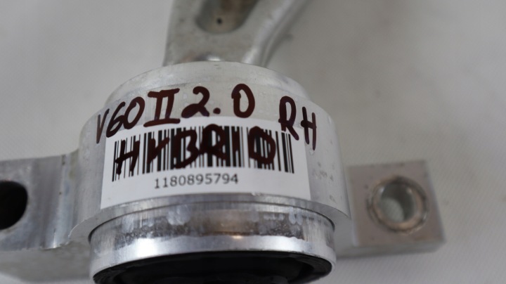фото №8, Volvo v60 ii 2.0 t6 plug in гібрид ричаг правий перед 32298154, 31360835