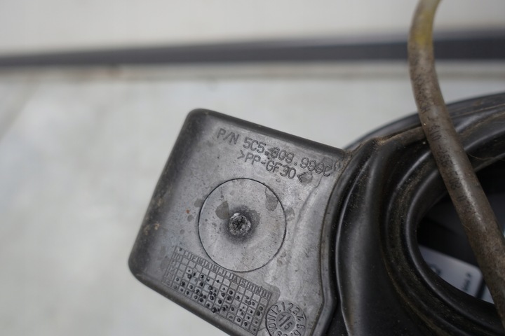 фото №3, Vw beetle 5c рестайлінг кришка заливання пального lb2y