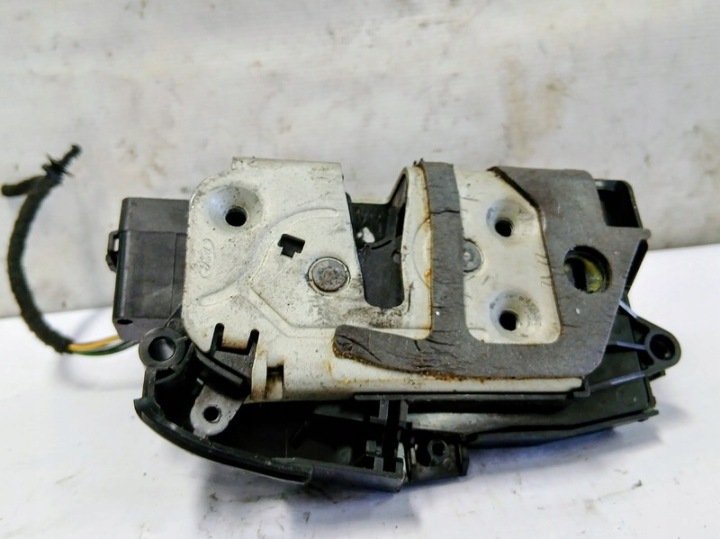 фото №8, Замок дверь правая зад ford c max ii am5ar26412cc
