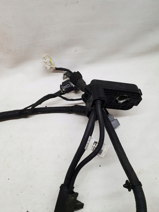 фото №6, Hyundai ix35 09-15 установка клема плюсова акумулятора 91850-2y110