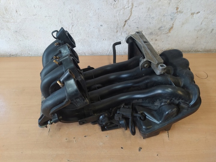 фото №6, Audi a3 8l 1,6 sr golf leon колектор впускний впускний  06a133205e