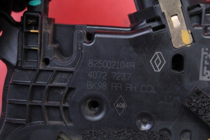 фото №8, Замок двері праві зад заднє 825002104r renault clio 4 iv 5d 12-20