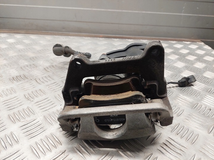 фото №5, Audi a8 s8 d4 4h 4h6af зад сторона правая зажимы