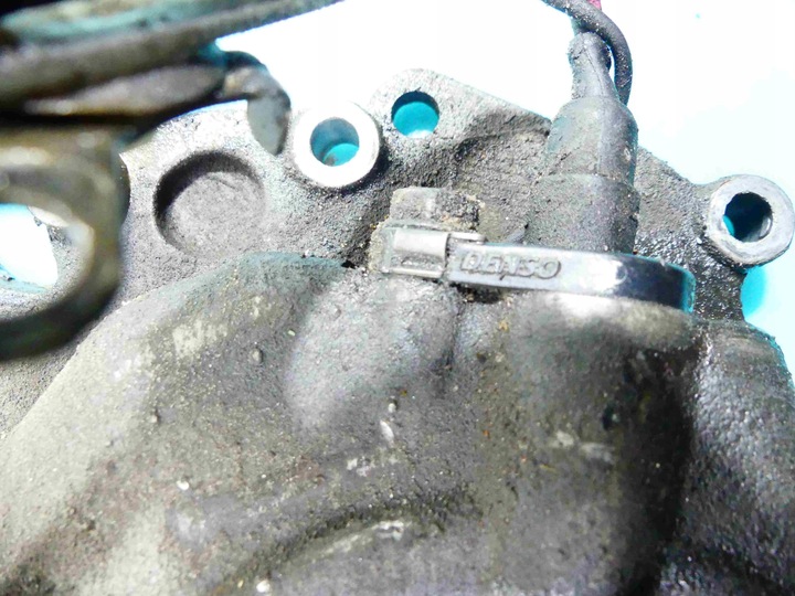 фото №11, Корпус распределительный вал toyota avensis ii t25 1.6 vvti