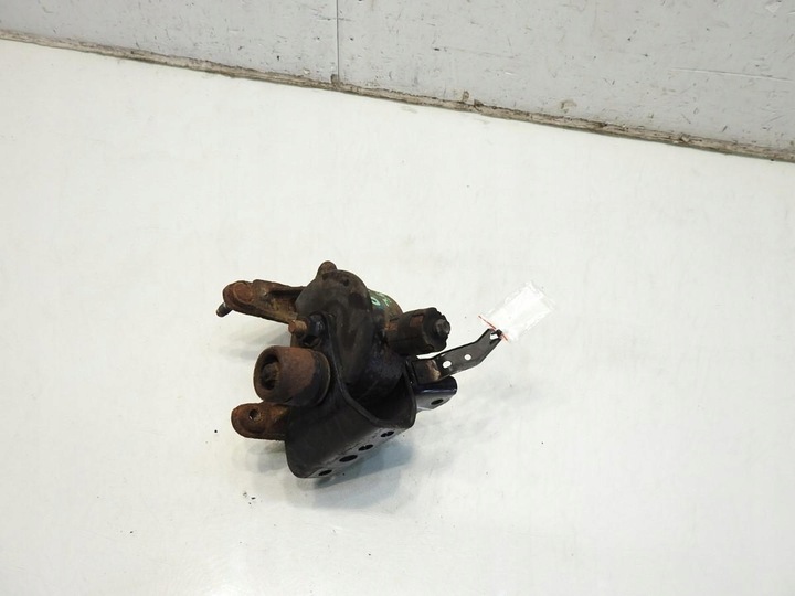 фото №12, Лапи подушка коробки зад toyota avensis iii t27 2.0 d-4d