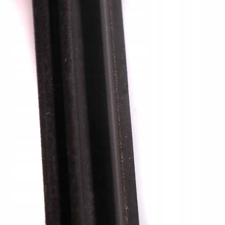 фото №13, Ford fiesta прокладка стёкла правый перед 1746917