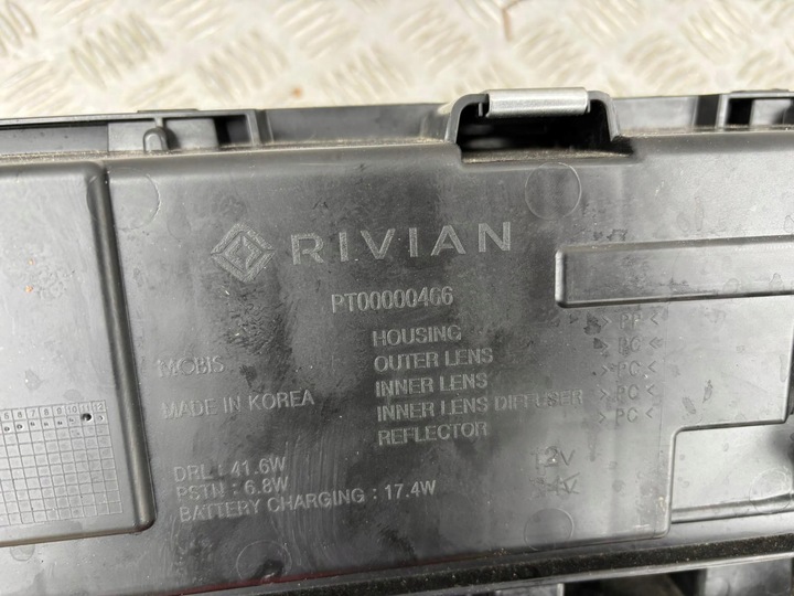 фото №7, Rivian r1t накладка лампа перед led pt00000466