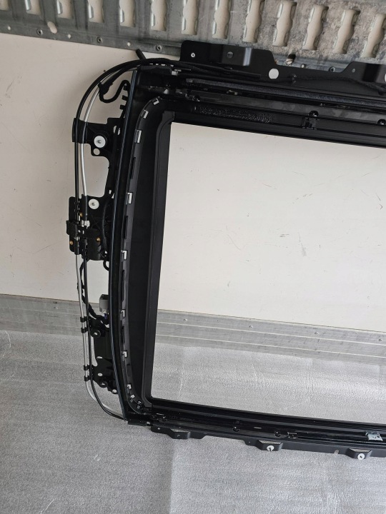 фото №8, Volvo xc90 ii 2 2015+ рама каркас люк сітка ролета дах 32378422