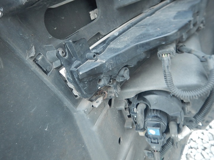 фото №11, Бампер перед citroen c4 picasso рестайлінг