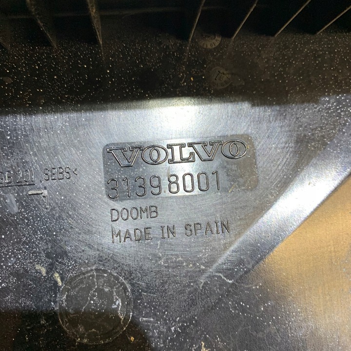 фото №8, Volvo v60 ii корпус предохранитель 31398000 31398001