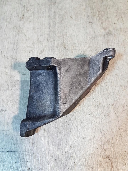 фото №1, Лапи крепление двигателя vw passat b5 1.9tdi