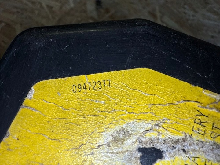 фото №11, Volvo s60 2002 кришка коробка акумулятора