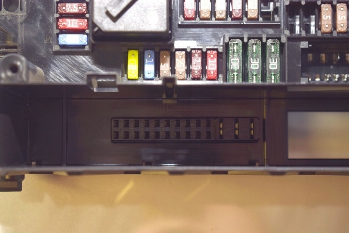 фото №1, Коробка запобіжників bmw 5 touring f11 9234421 3.0l дизель 190kw 2011