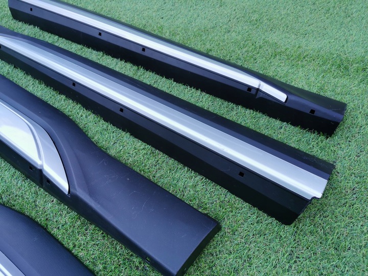 фото №9, Subaru forester 2019- планка двері права зад