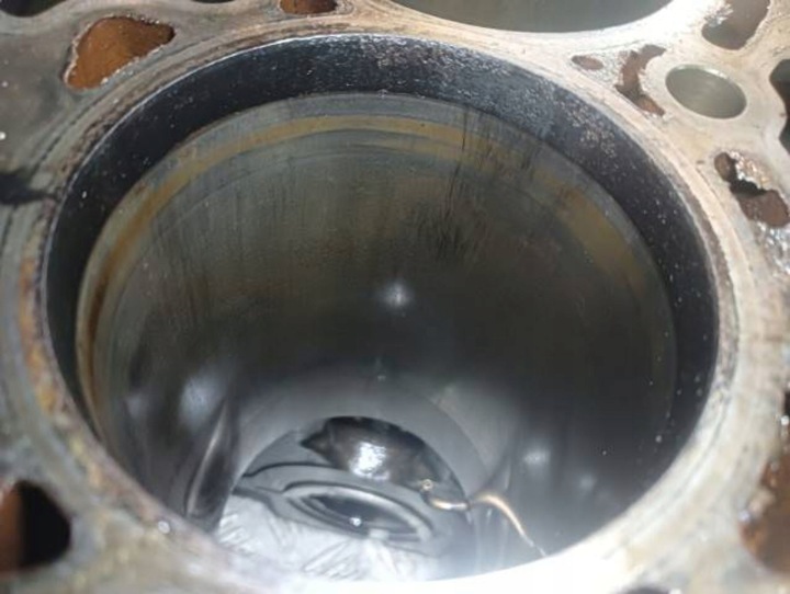фото №8, Vw passat b8 2.0 tdi блок  двигуна 03n023a