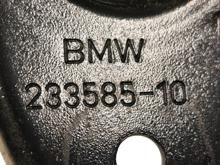 фото №8, Зажим капота bmw i4 23358510