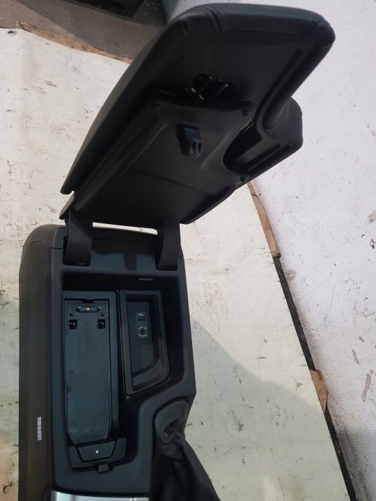 фото №11, Туннель средний кожа bmw f30 f31 eur aux usb