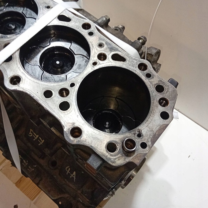 фото №9, Mitsubishi pajero iv 3.2 did двигун 4m41u dół двигуна wał поршні