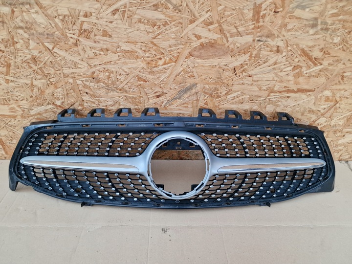 фото №1, Mercedes cla 118 решітка решітка радіатора w118 a1188880000