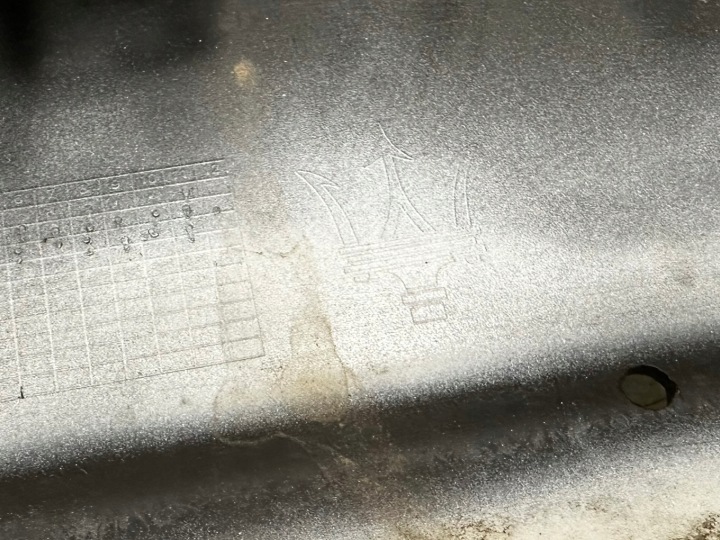 фото №9, Maserati levante передний спойлер накладка 670047075