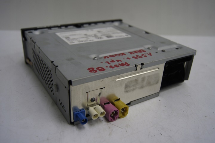 фото №10, Навигация дисплей считыватель passat b8 универсал