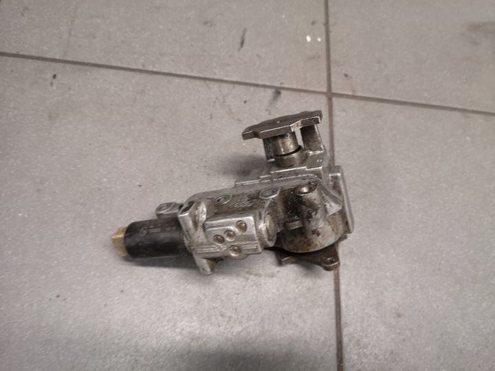 фото №1, Натяжитель распределительный вал правый audi a8 d2 4.2 077109088c