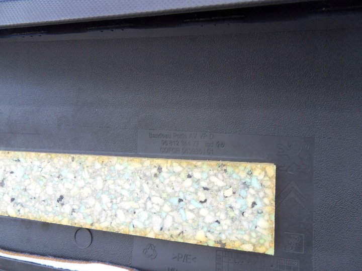 фото №7, Citroen berlingo iii 3 обивка дверь передних правых