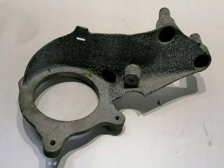 фото №1, Porsche cayenne i 02-10r - держатель кронштейн лапи насоса 7l5131081