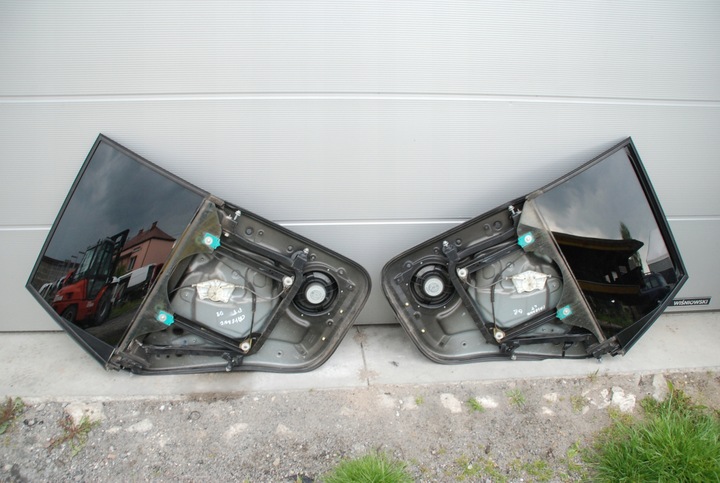 фото №1, Рамка дверь p / l зад porsche cayenne 7l5 рестайлинг