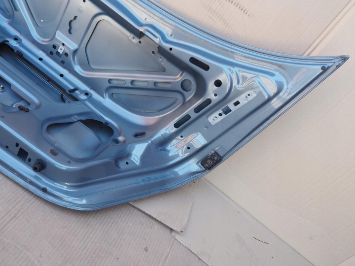 фото №15, Задняя крышка крышка багажника зад mercedes w203 sedan лак c747