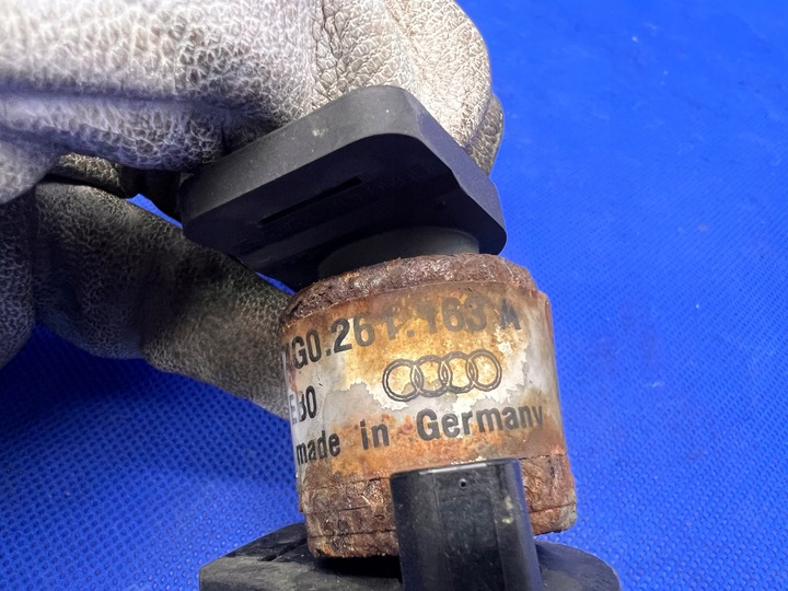 фото №5, Audi a6 a7 c7 4g a8 d4 4h помпа вебасто 4g0261163a