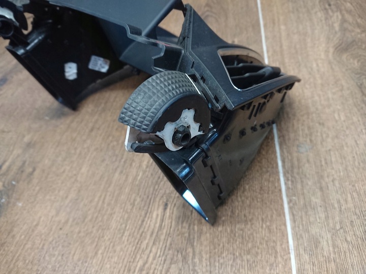 фото №5, C max mk2 рестайлінг консоль решітка повітропровід f1cb18835