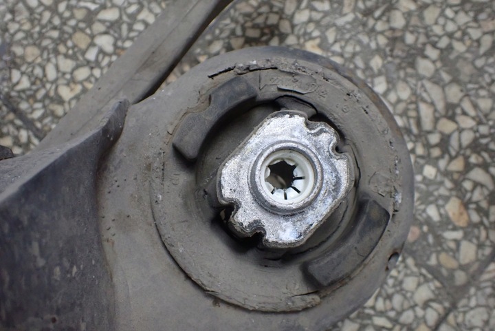 фото №7, Подрамник тележка балка зад mercedes cl w216