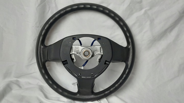 фото №8, Suzuki swift 5 v 04- руль многофункциональная