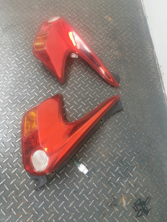 фото №10, Лампа левый i правый зад nissan juke i f15 оригинальный номер eu