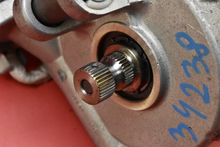 фото №8, Насос гидроусилитель 45250-05550 jj002-008260 toyota avensis t27 2.0 d-4d