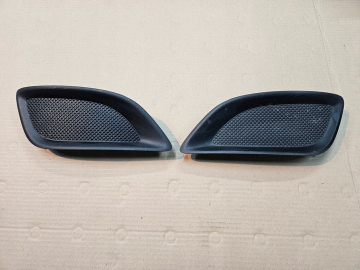 фото №1, Toyota avensis t25 06-08 zaślepoka галоген правая левая