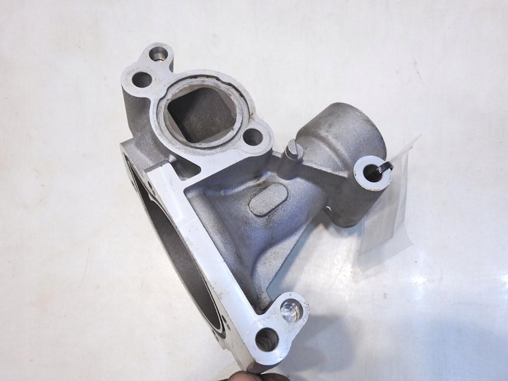 фото №4, Корпус насоса воды citroen c5 i 2.0 16v