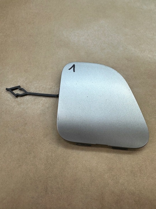 фото №1, Opel crossland x заглушка фаркоп бампера 39097395