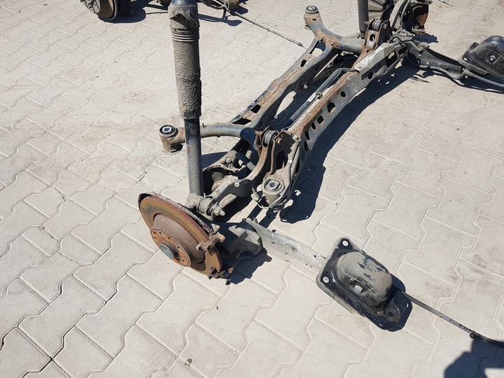 фото №5, Vw passat b8 14r- балка подвешивание зад