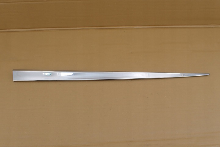 фото №2, Планка дверь левая перед toyota yaris 75734-0d010