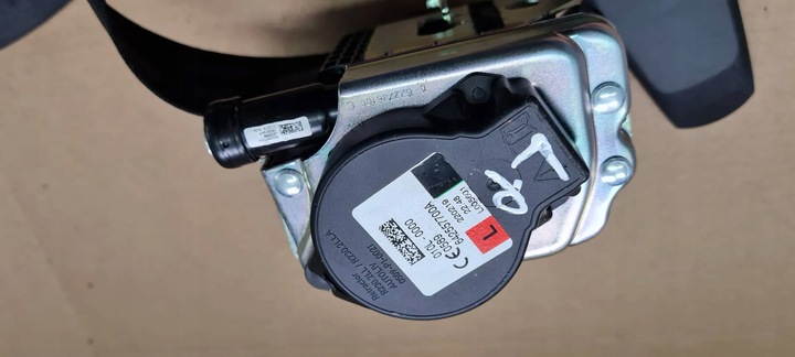 фото №14, A4 b9 8w pas безопасности левый перед 8w0857705 v04 a5 8w